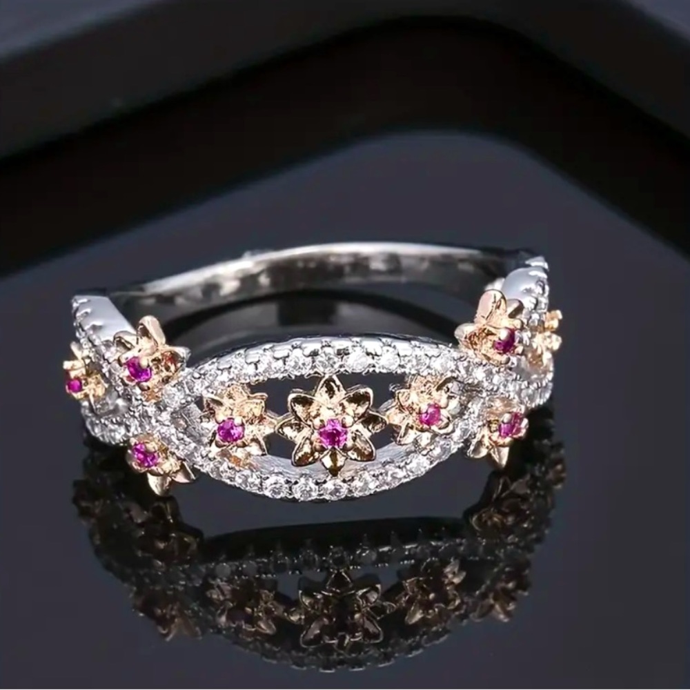 Small Flowers w/Pink Centers 1/2 Way Round, Silver Plated Ring